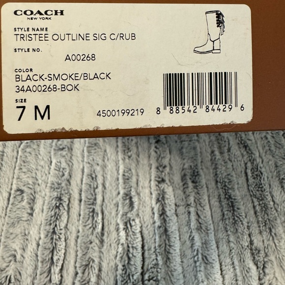 Tall Coach rain boots only worn a few times pretty new comes with original box - Picture 2 of 6